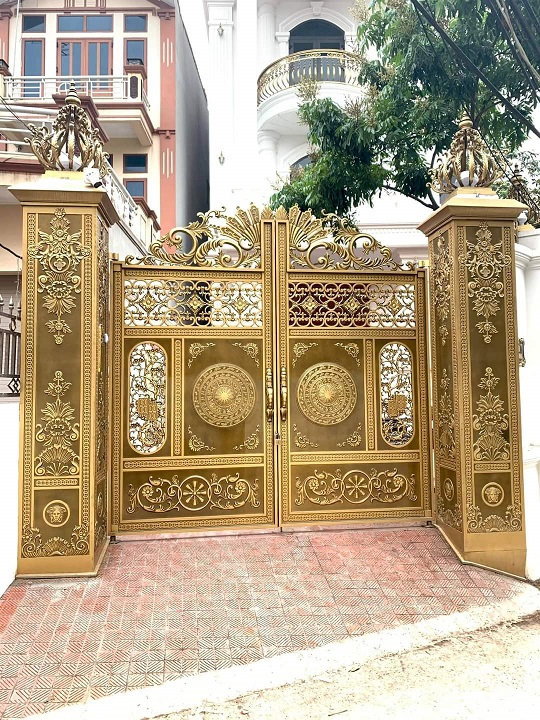Cổng nhôm đúc: Kiên cố vượt thời gian, bảo vệ trọn vẹn tổ ấm